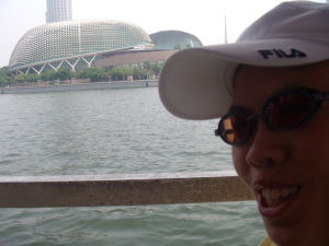 Singapore (Sept 10-17 09) - Grace on Duck Tours with the theatre in the background